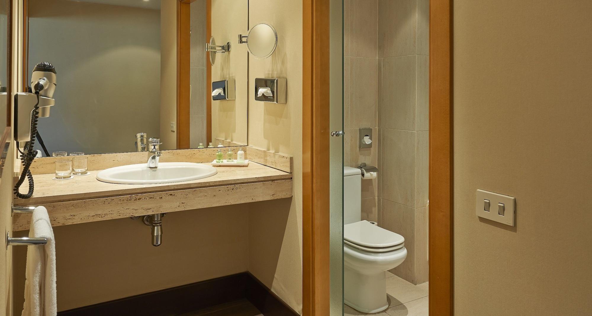 Hotel Nh Ciutat De Reus Zewnętrze zdjęcie