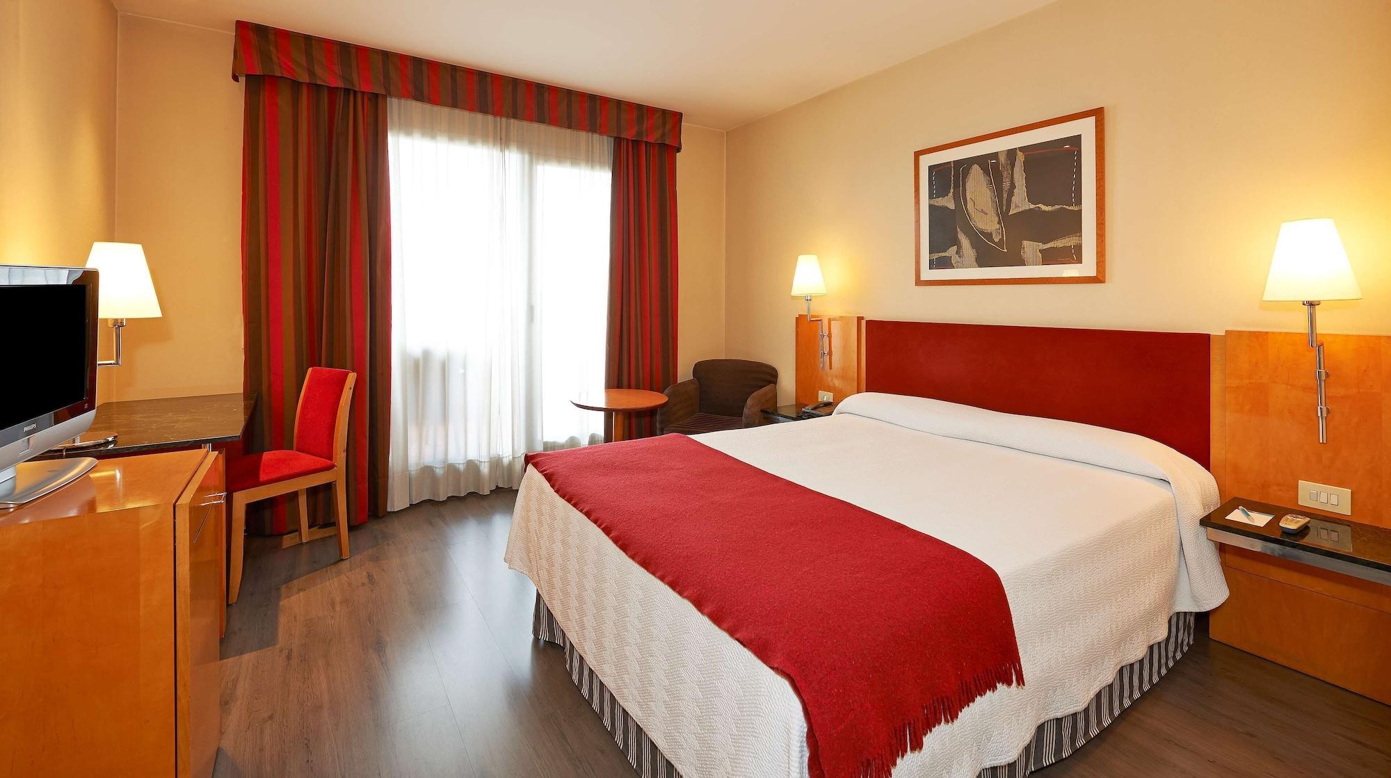 Hotel Nh Ciutat De Reus Zewnętrze zdjęcie