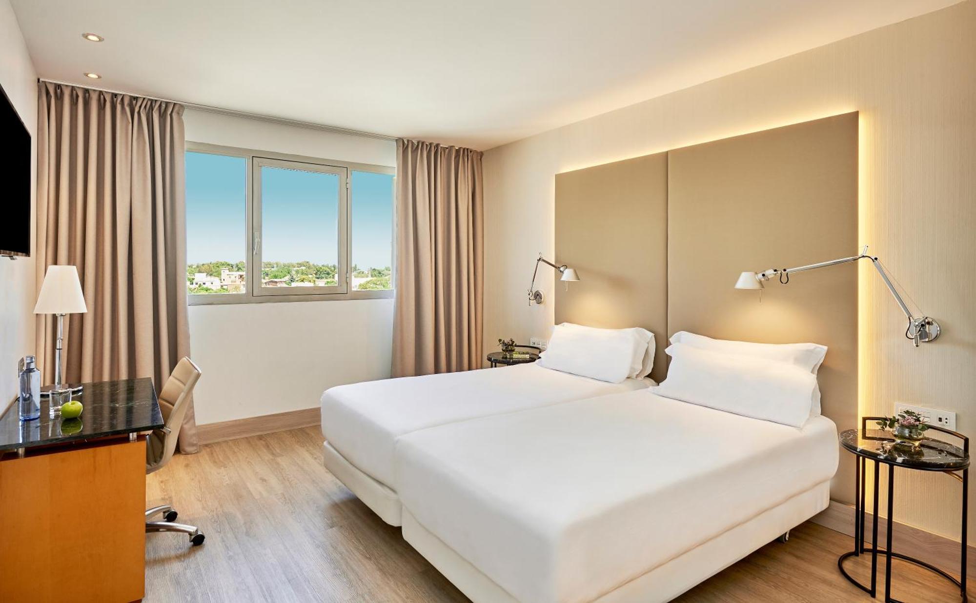 Hotel Nh Ciutat De Reus Zewnętrze zdjęcie